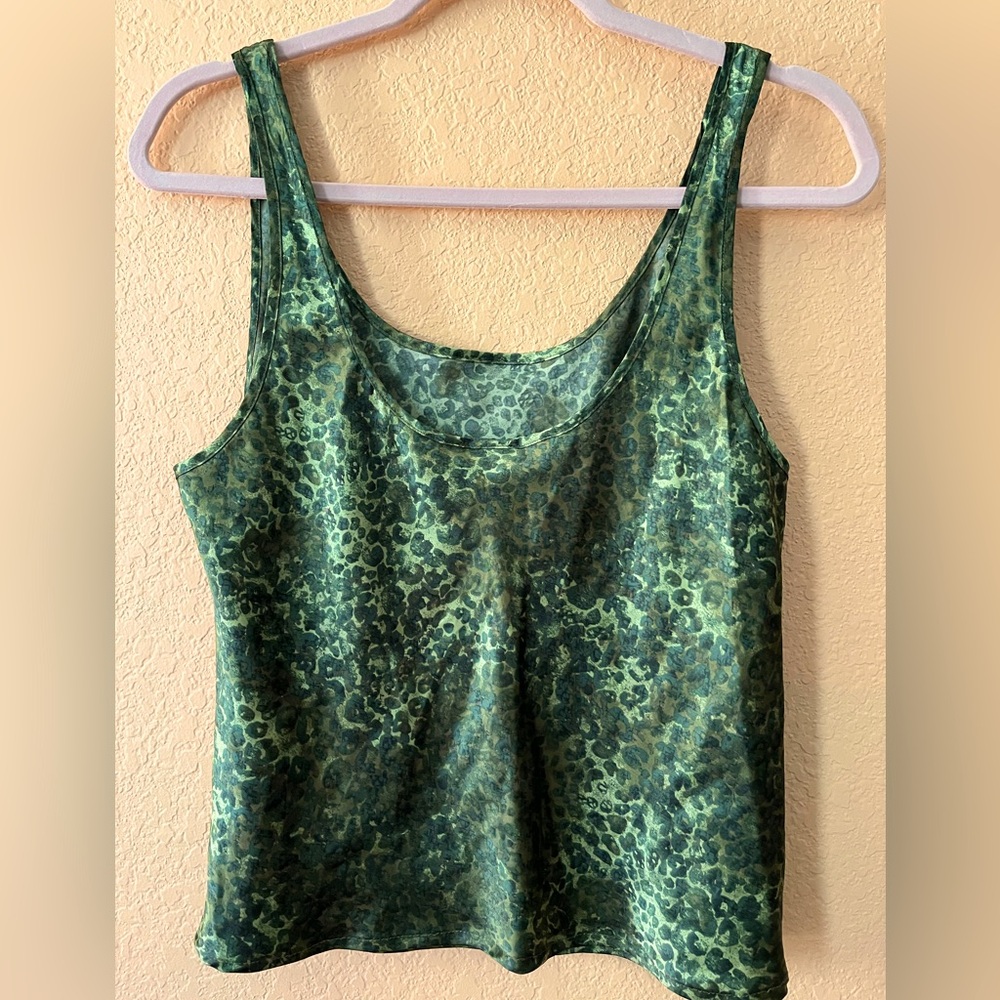 Vintage Victoria’s Secret silky green animal print tank top